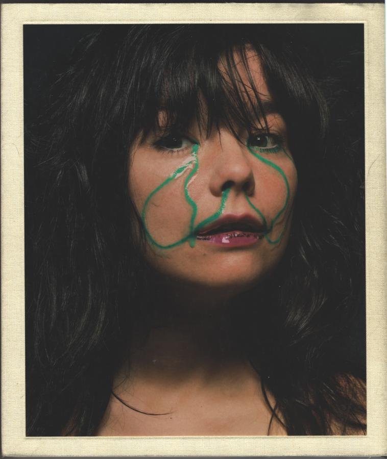 L’autre face, avec le portrait de Björk